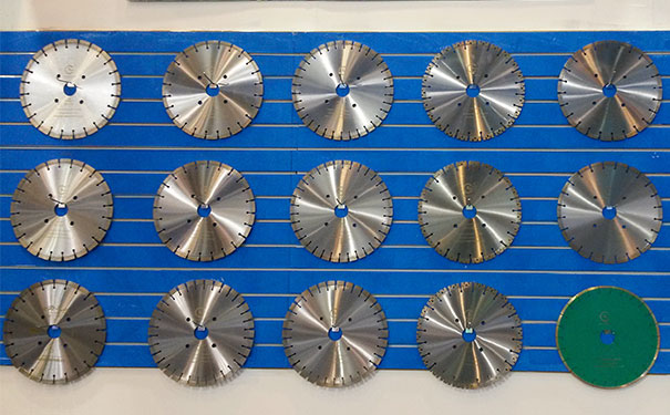 金剛石鋸片生產(chǎn)廠(chǎng)家 金剛石鋸片生產(chǎn)廠(chǎng)家