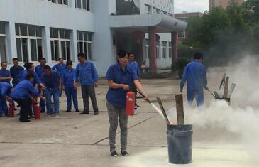 昌利金剛石鋸片組織開展安全生產(chǎn)培訓及消防演練