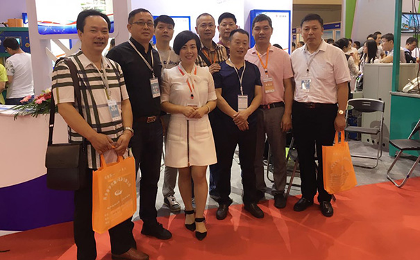 湖北昌利公司率團(tuán)參加第二十一屆中國超硬材 料技術(shù)發(fā)展論壇及“三磨”展覽會(huì) 湖北昌利公司率團(tuán)參加第二十一屆中國超硬材 料技術(shù)發(fā)展論壇及“三磨”展覽會(huì)