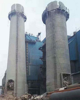 砼煙囪拆除方法包括以下步驟