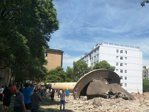 煙囪拆除的危險(xiǎn)因素