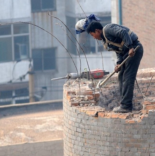 安康邵陽煙囪拆除-邵陽煙囪人工拆除