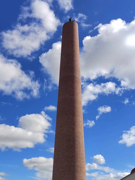 磚煙囪拆除與砼煙囪拆除有什么區(qū)別？