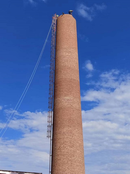 煙囪拆除公司：對危舊煙筒使如何消除安全隱患的