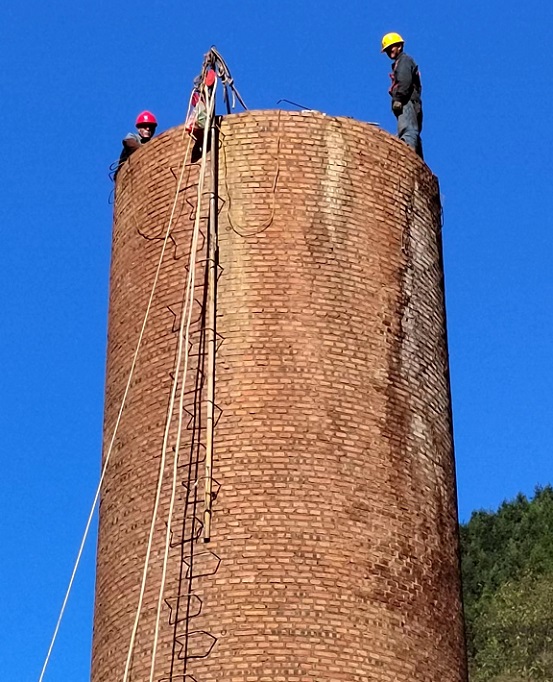 煙囪拆除公司：技術(shù)精湛，安全環(huán)保！