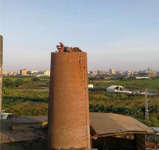 煙筒拆除公司:專業(yè),安全,可靠的解決方案