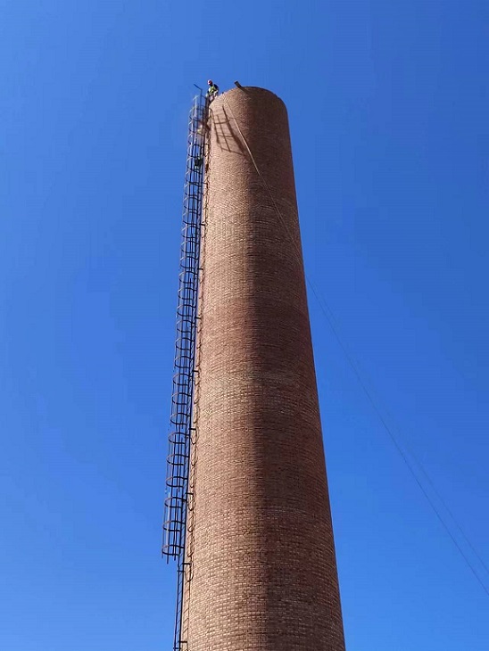 拆除煙囪公司:專業(yè)技藝,安全至上