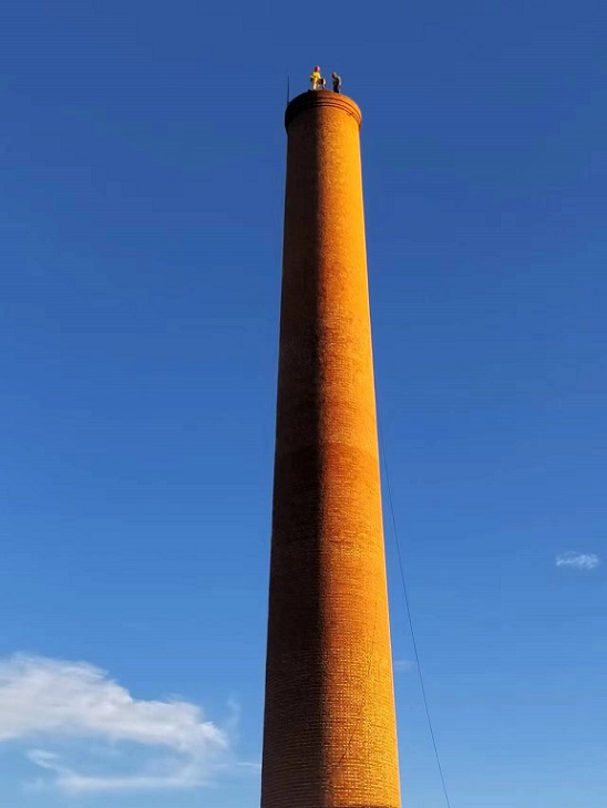 煙囪拆除公司:安全拆除,優(yōu)質環(huán)保服務！